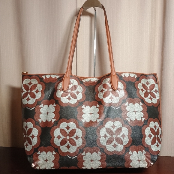 Kate Spade Flower Monogram Sutton Large Tote - Picture 3 of 6